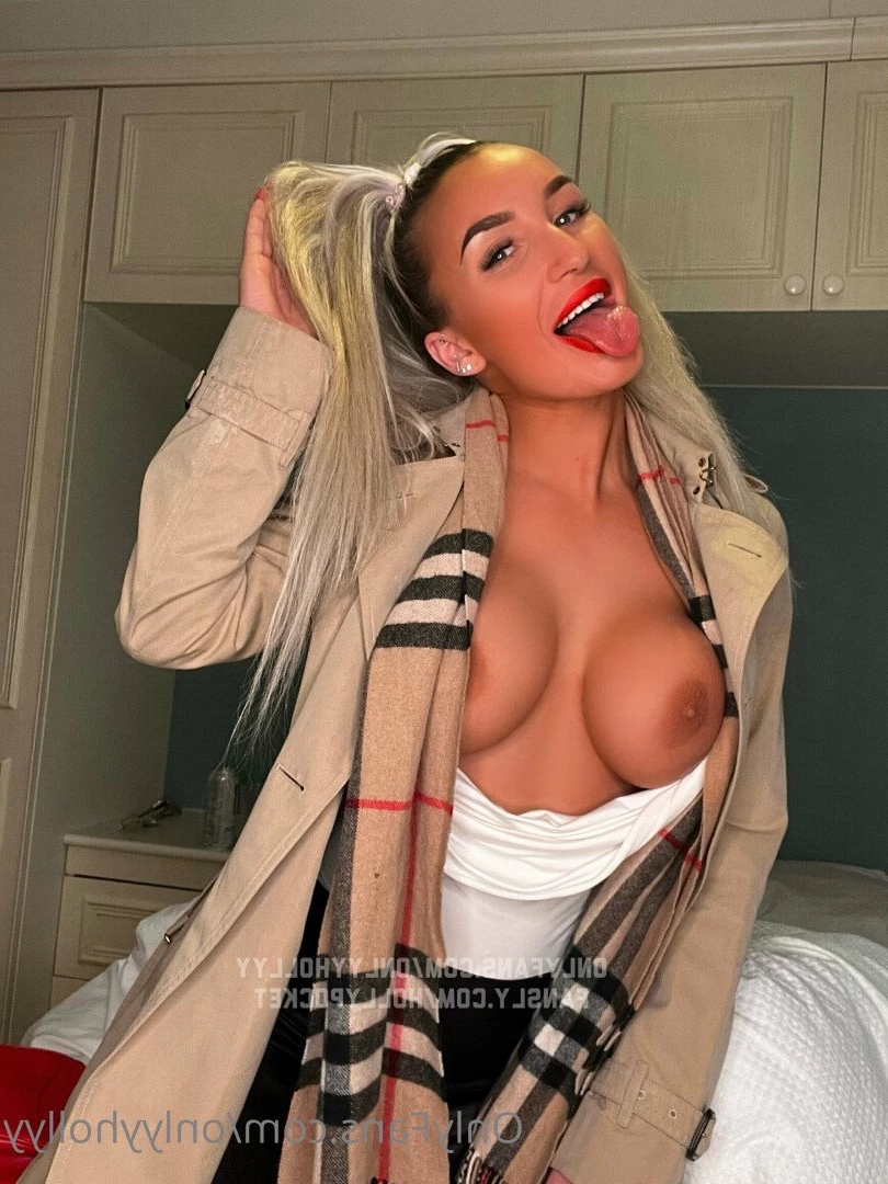 Horni British Holly 🇬🇧 ❤️‍🔥 [ onlyyhollyy ] Onlyfans leaked photo 2896661 on Hotleaks.tv