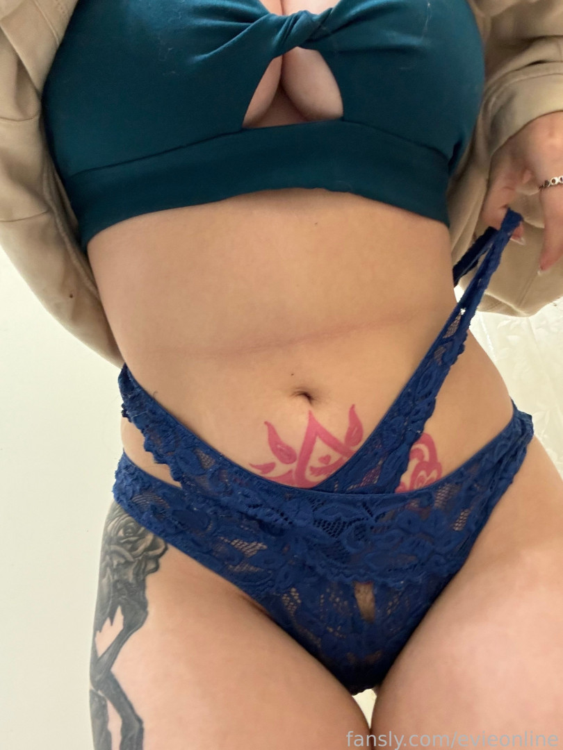 Evieee [ onlineevie ] Onlyfans leaked photo 18523673 on Hotleaks.tv