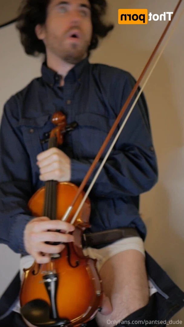 Embarassed Voyeur [ pantsed_dude ] Onlyfans leaked photo 12955533 on Hotleaks.tv