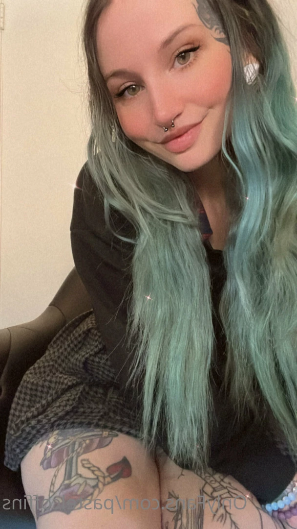 pastelcoffins ♡ 𝐒𝐄𝐗𝐓 𝐐𝐔𝐄𝐄𝐍 ♡ [ pastelcoffins ] Onlyfans leaked photo 5723665 on Hotleaks.tv