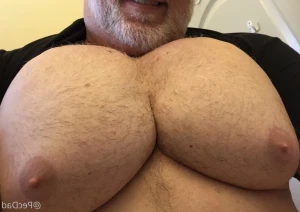 5763833