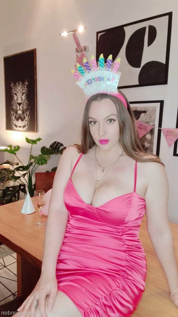 Penny London- FREE [ pennylondon ] Onlyfans leaked photo 13944582 on Hotleaks.tv