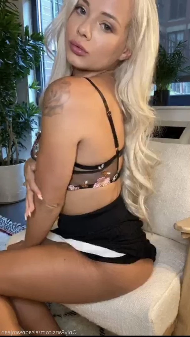 Elsa Jean [ elsadreamjean ] Onlyfans leaked photo 4528383 on Hotleaks.tv