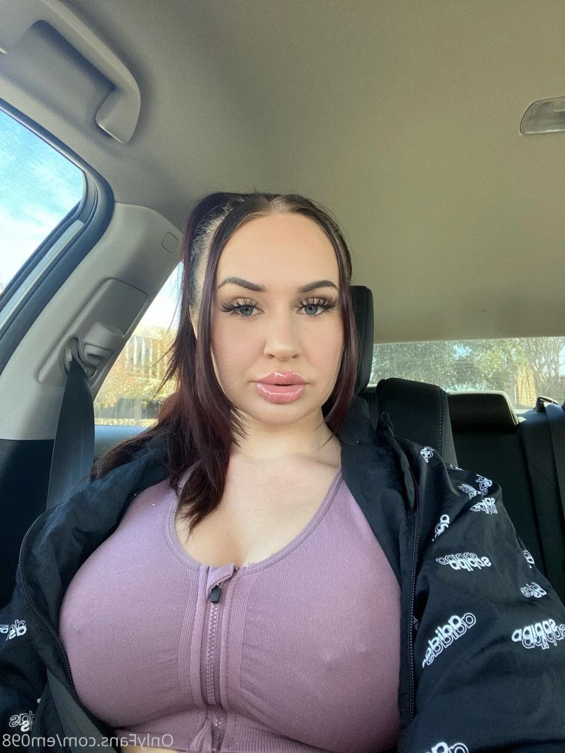 Em 🦋 [ em098 ] Onlyfans leaked photo 347715 on Hotleaks.tv