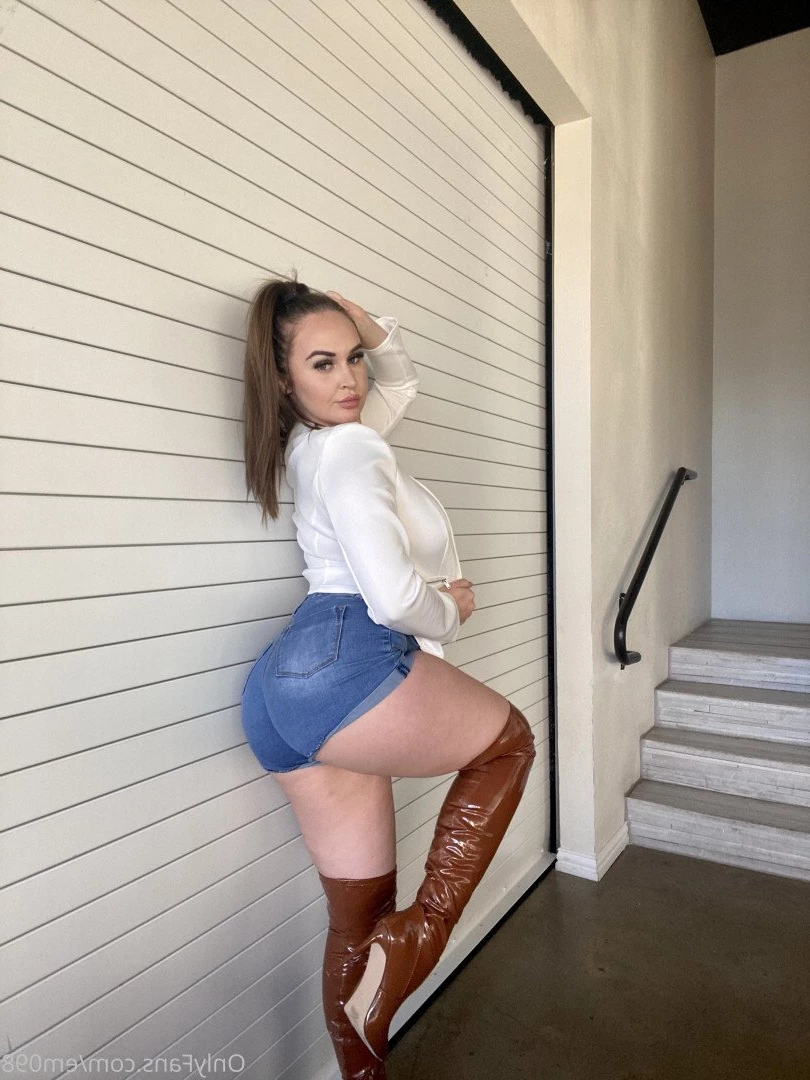 Em 🦋 [ em098 ] Onlyfans leaked photo 347734 on Hotleaks.tv
