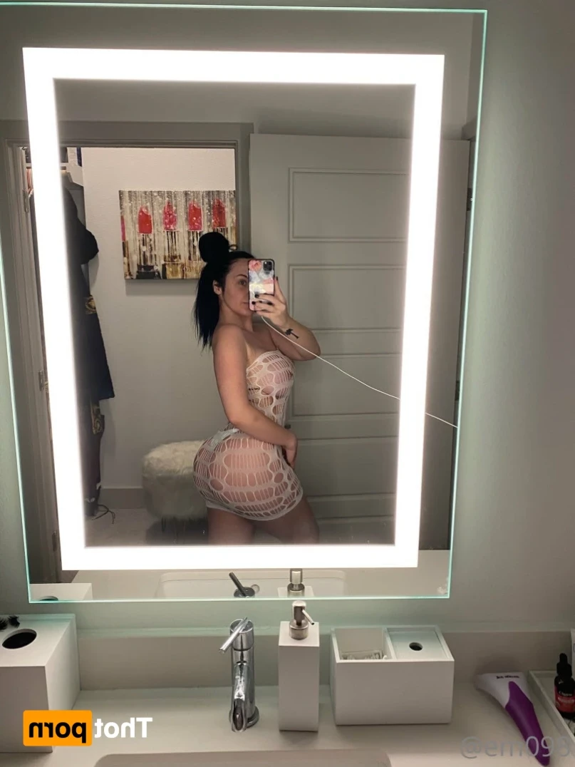 Em 🦋 [ em098 ] Onlyfans leaked photo 13822869 on Hotleaks.tv