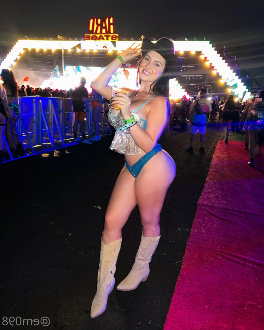 Em 🦋 [ em098 ] Onlyfans leaked photo 15314708 on Hotleaks.tv
