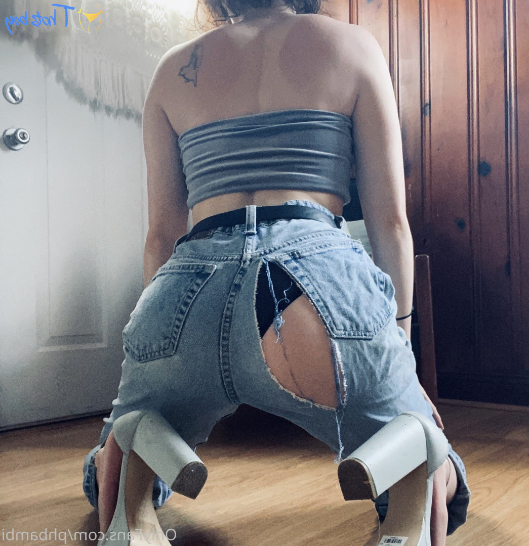 Bambi Bluu [ phbambi ] Onlyfans leaked photo 18465123 on Hotleaks.tv