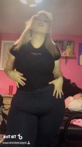 pixiechickxoxo Onlyfans leaked video 4524675 on Hotleaks.tv