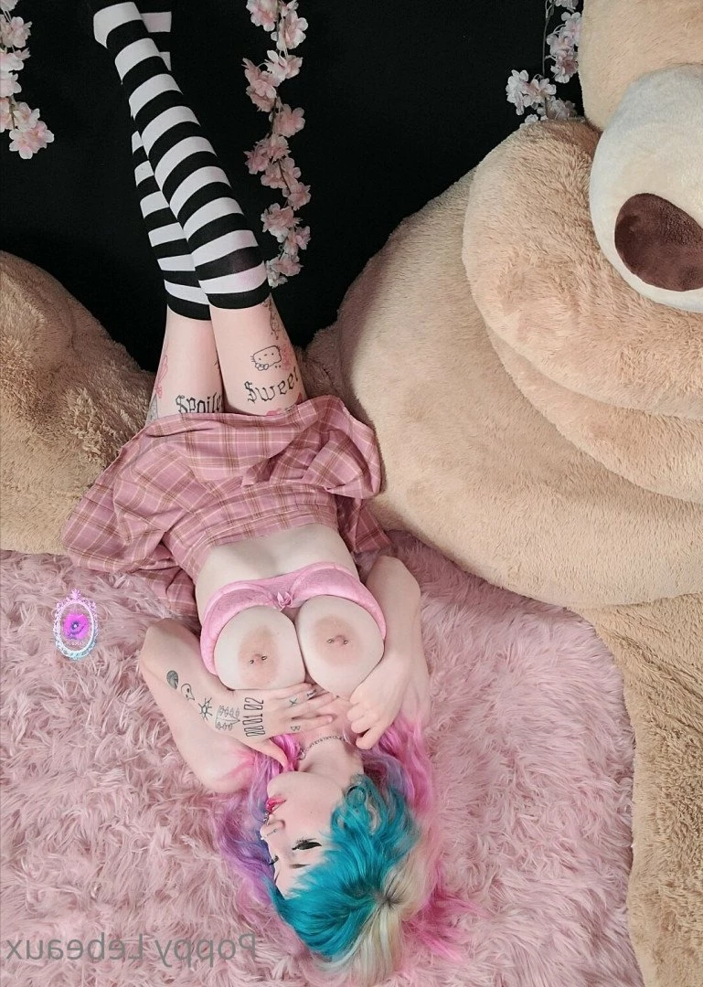 𝕻𝖔𝖕𝖕𝖞 🎀 𝕷𝖊𝖇𝖊𝖆𝖚𝖝 [ poppylebeaux ] Onlyfans leaked photo 2857997 on Hotleaks.tv