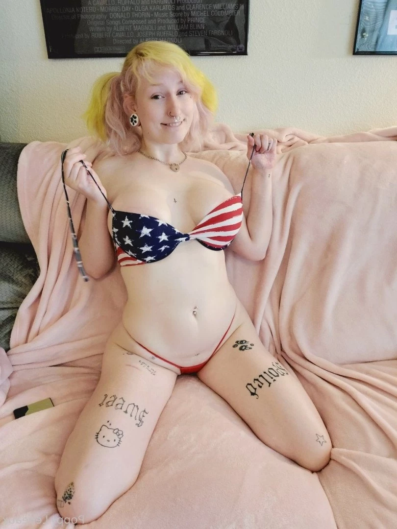 𝕻𝖔𝖕𝖕𝖞 🎀 𝕷𝖊𝖇𝖊𝖆𝖚𝖝 [ poppylebeaux ] Onlyfans leaked photo 2863288 on Hotleaks.tv