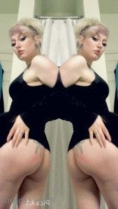 𝕻𝖔𝖕𝖕𝖞 🎀 𝕷𝖊𝖇𝖊𝖆𝖚𝖝 [ poppylebeaux ] Onlyfans leaked video 4529984 on Hotleaks.tv