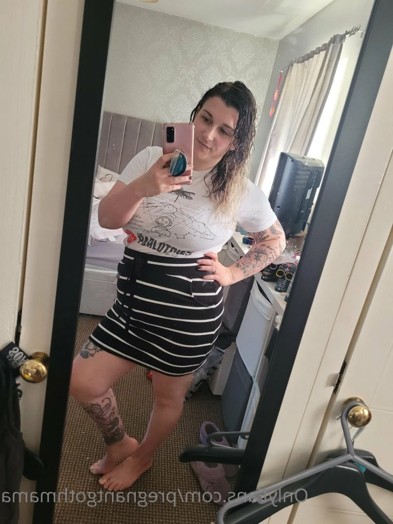 Pregnant Goth Mama [ pregnantgothmama ] Onlyfans leaked photo 2768181 on Hotleaks.tv