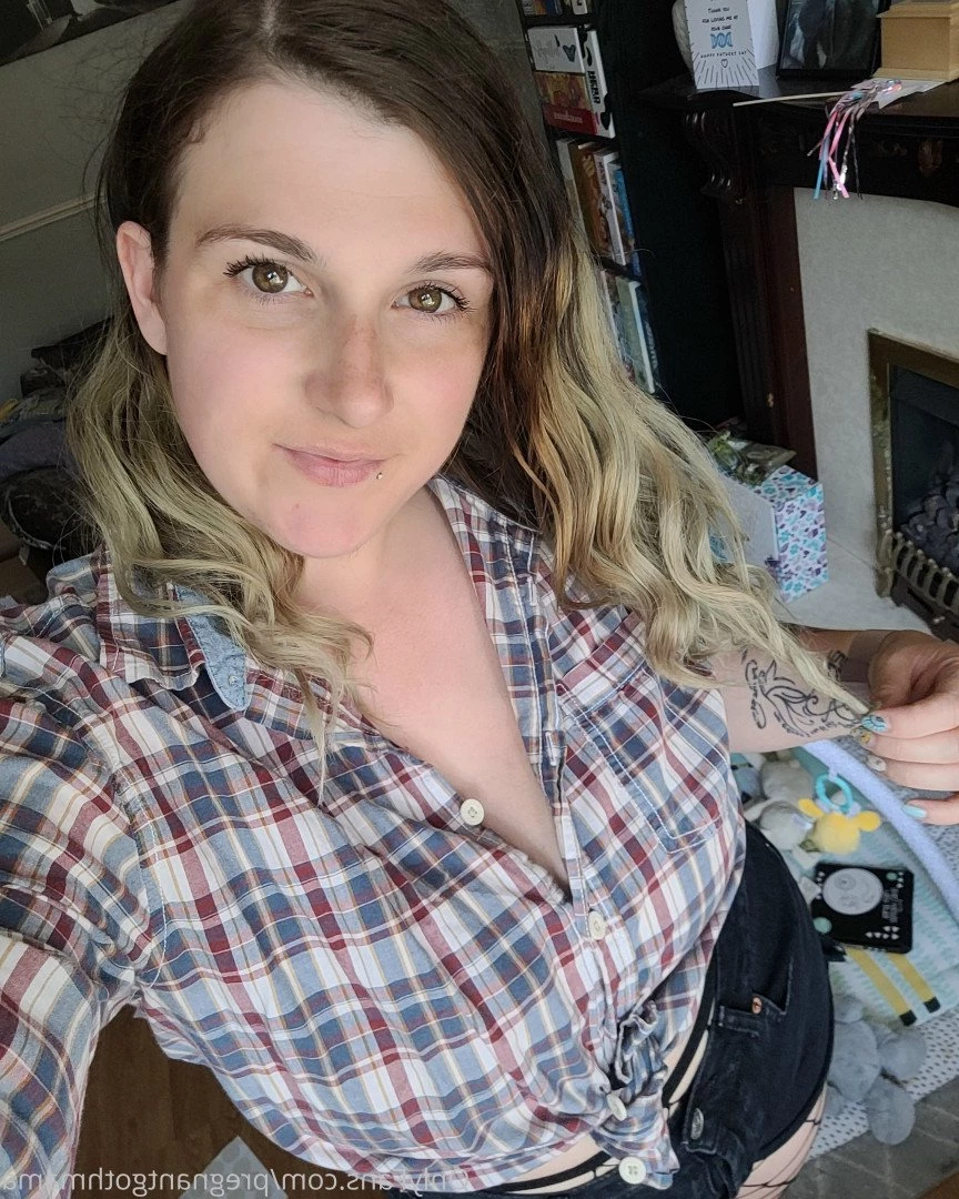 Pregnant Goth Mama [ pregnantgothmama ] Onlyfans leaked photo 2768427 on Hotleaks.tv
