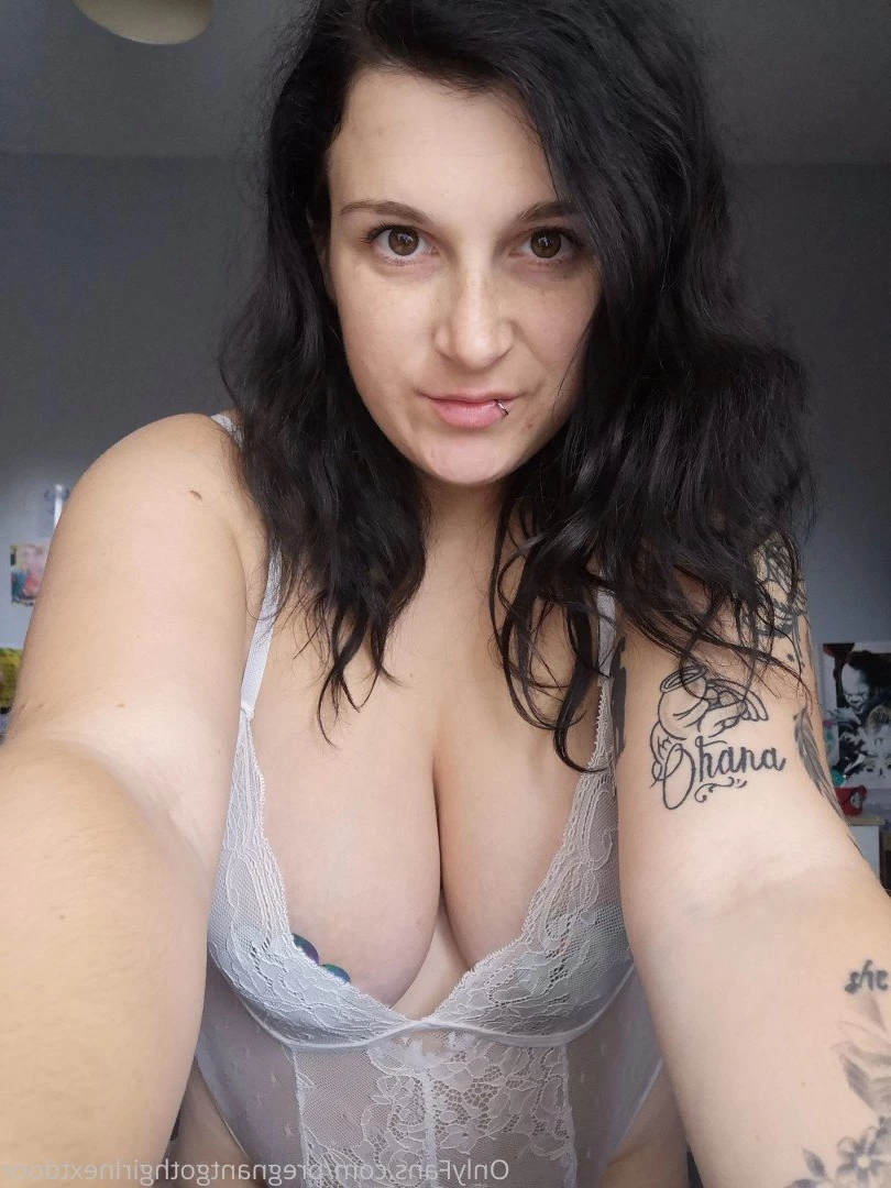 Pregnant Goth Mama [ pregnantgothmama ] Onlyfans leaked photo 2769034 on Hotleaks.tv