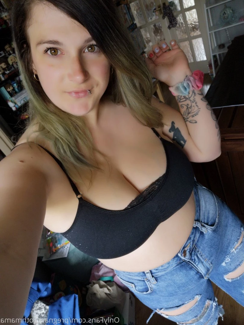 Pregnant Goth Mama [ pregnantgothmama ] Onlyfans leaked photo 2769376 on Hotleaks.tv