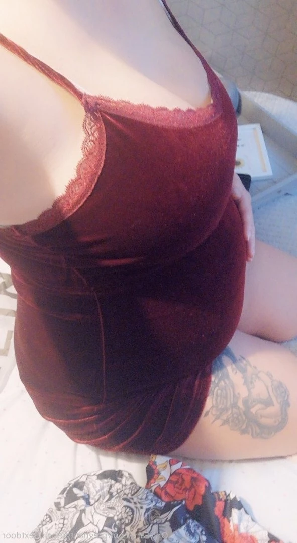 Pregnant Goth Mama [ pregnantgothmama ] Onlyfans leaked photo 2770396 on Hotleaks.tv