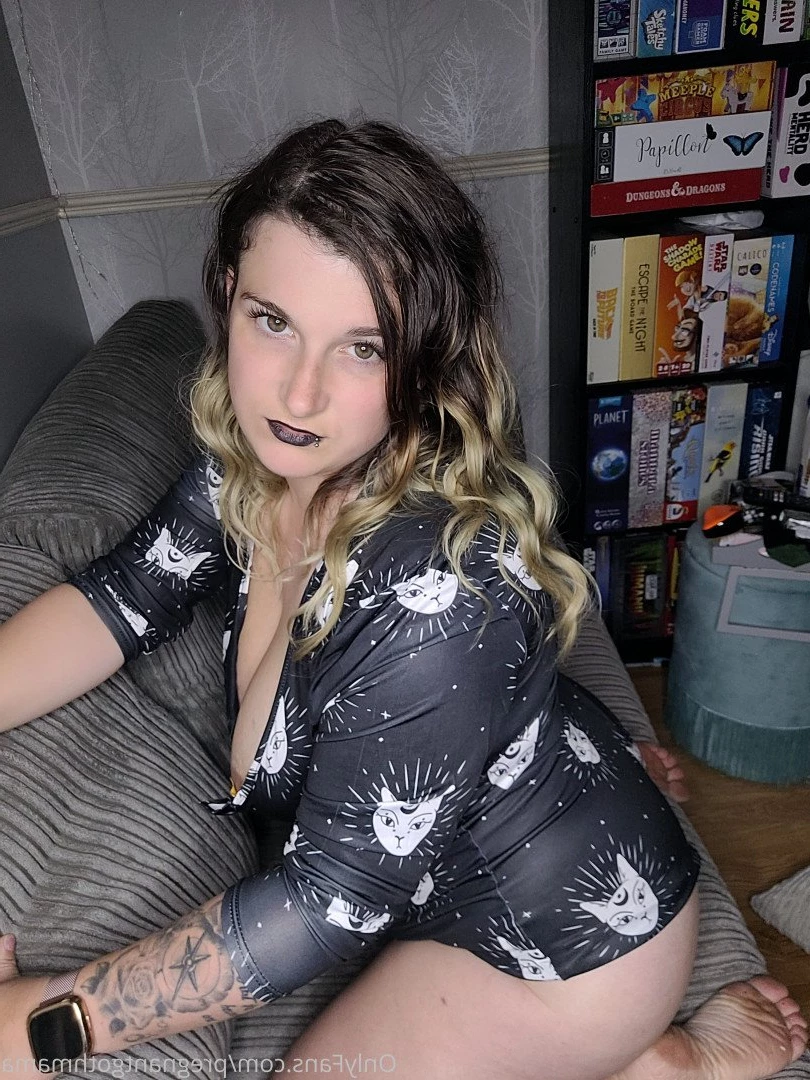 Pregnant Goth Mama [ pregnantgothmama ] Onlyfans leaked photo 2770905 on Hotleaks.tv