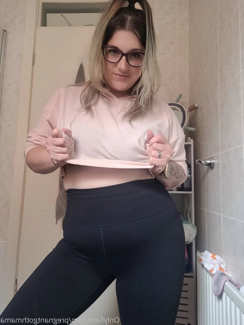 Pregnant Goth Mama [ pregnantgothmama ] Onlyfans leaked photo 2770957 on Hotleaks.tv