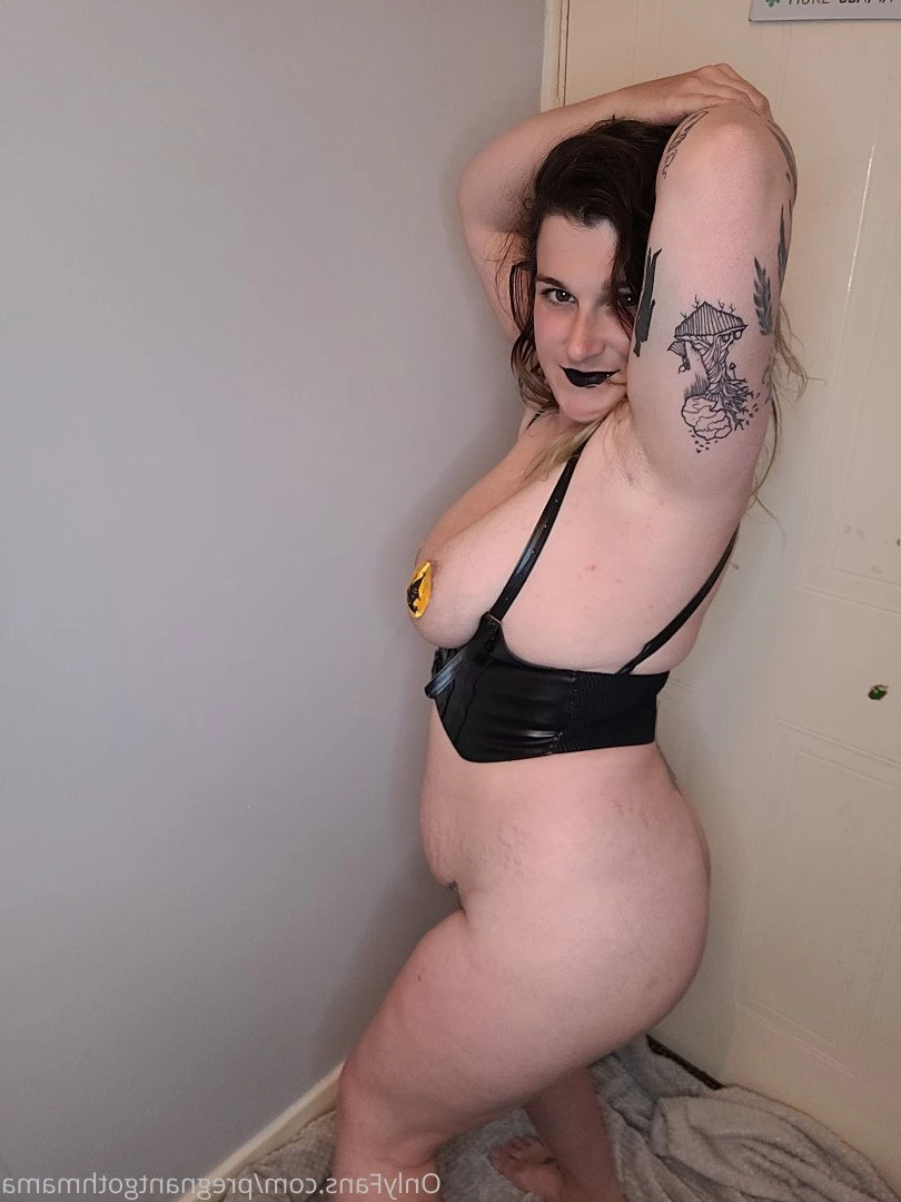 Pregnant Goth Mama [ pregnantgothmama ] Onlyfans leaked photo 2772380 on Hotleaks.tv