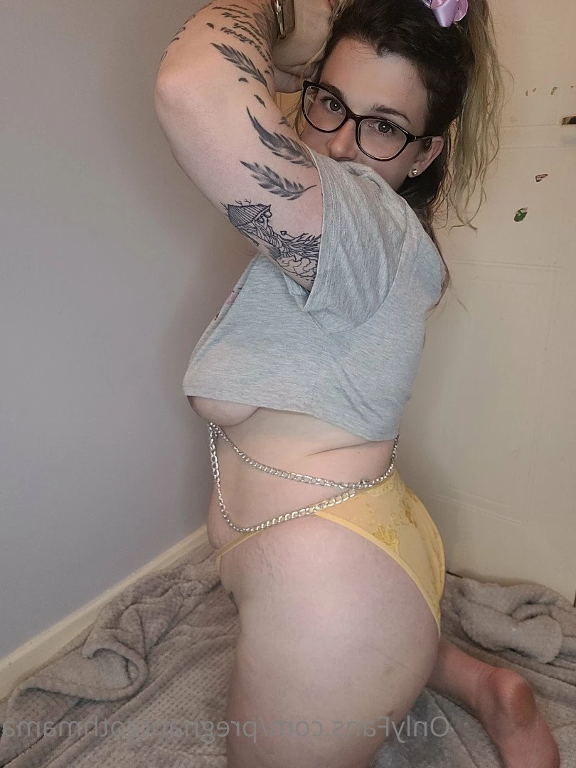 Pregnant Goth Mama [ pregnantgothmama ] Onlyfans leaked photo 2772592 on Hotleaks.tv