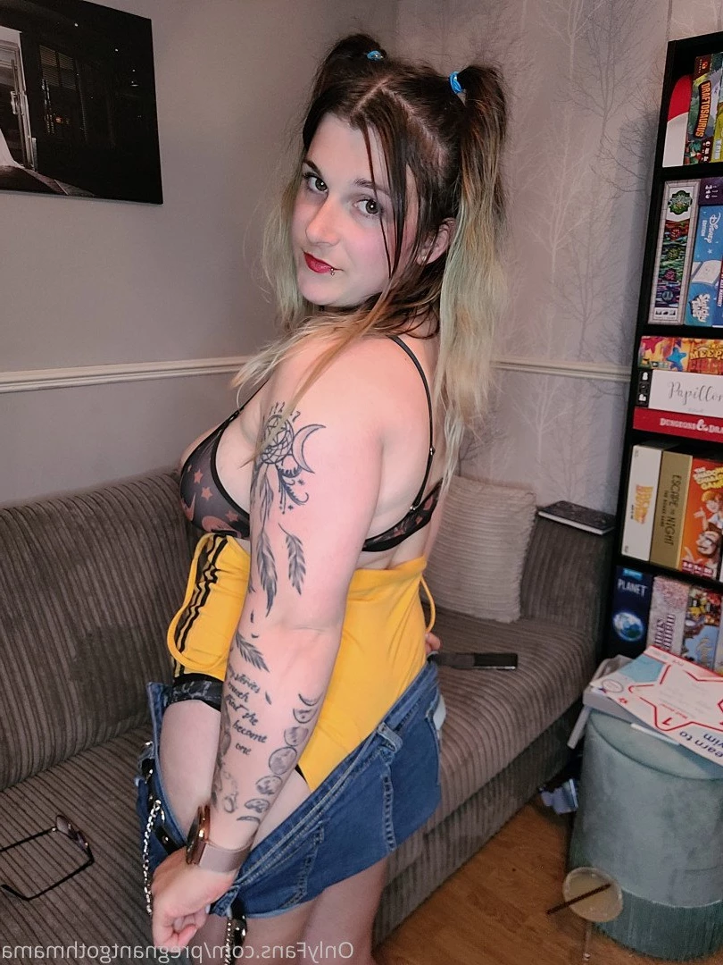 Pregnant Goth Mama [ pregnantgothmama ] Onlyfans leaked photo 2772718 on Hotleaks.tv