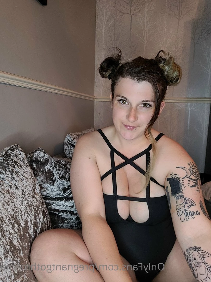 Pregnant Goth Mama [ pregnantgothmama ] Onlyfans leaked photo 2775227 on Hotleaks.tv