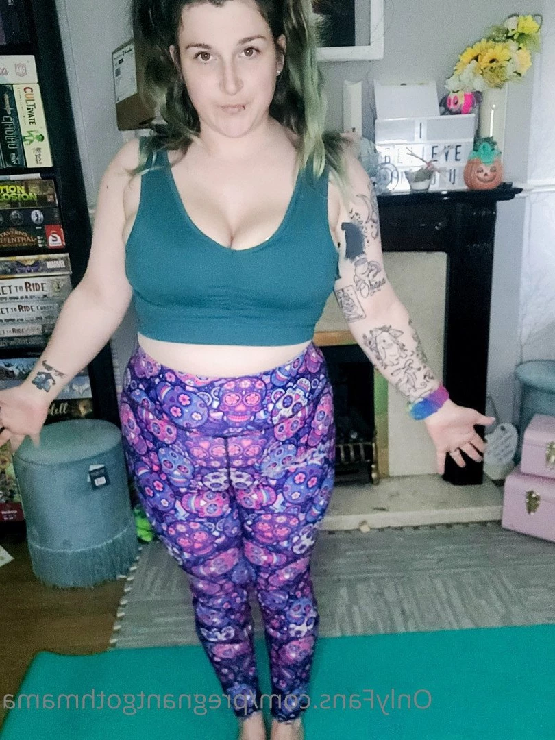 Pregnant Goth Mama [ pregnantgothmama ] Onlyfans leaked photo 2775853 on Hotleaks.tv