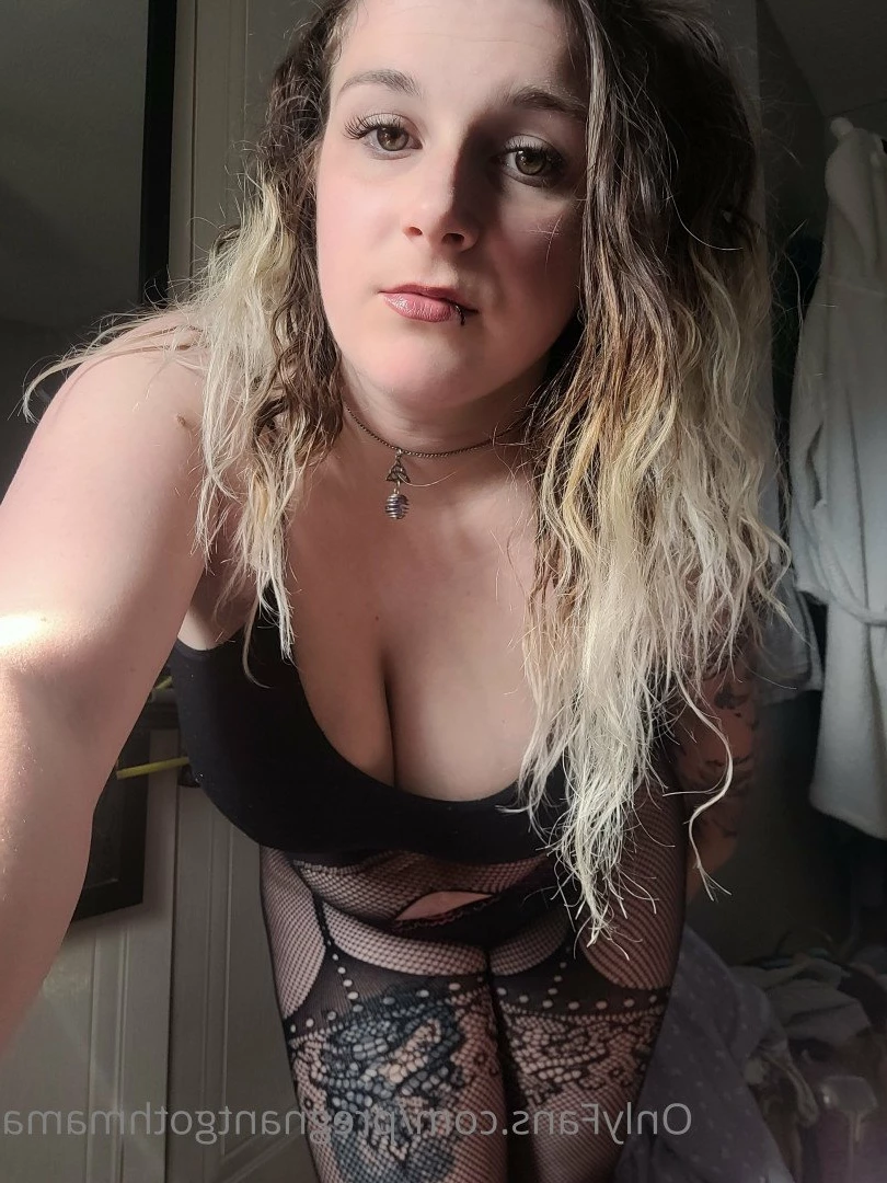 Pregnant Goth Mama [ pregnantgothmama ] Onlyfans leaked photo 2776498 on Hotleaks.tv