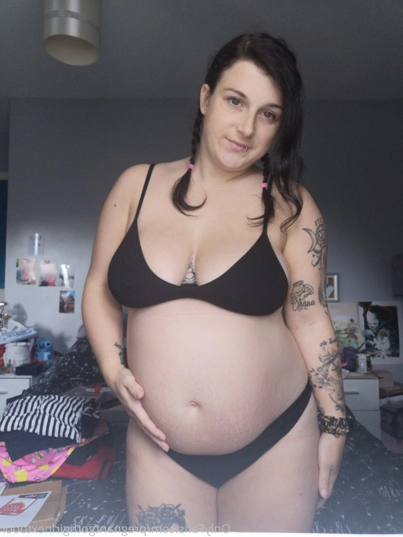 Pregnant Goth Mama [ pregnantgothmama ] Onlyfans leaked photo 2777064 on Hotleaks.tv