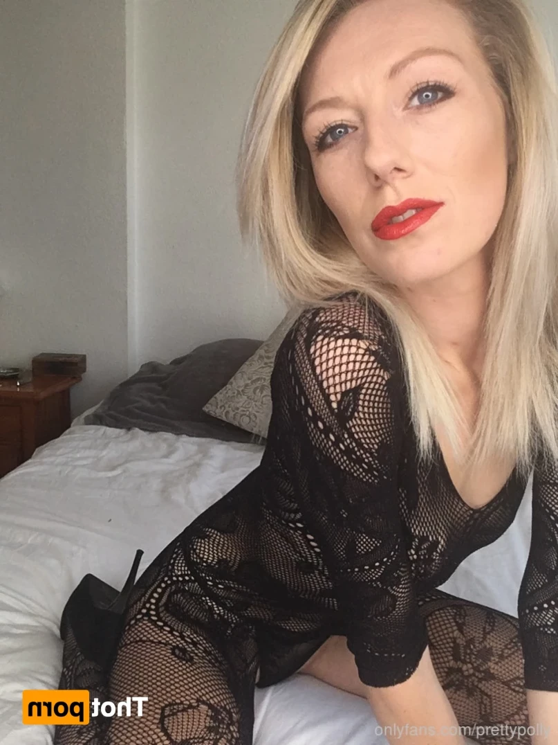 𝙋𝙊𝙇𝙇𝙔 𝙆𝙀𝙉𝘿𝘼𝙇𝙇 🍒 [ prettypolly ] Onlyfans leaked photo 12170853 on Hotleaks.tv