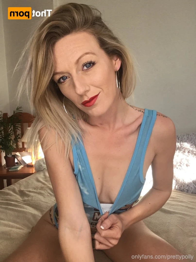 𝙋𝙊𝙇𝙇𝙔 𝙆𝙀𝙉𝘿𝘼𝙇𝙇 🍒 [ prettypolly ] Onlyfans leaked photo 12572378 on Hotleaks.tv