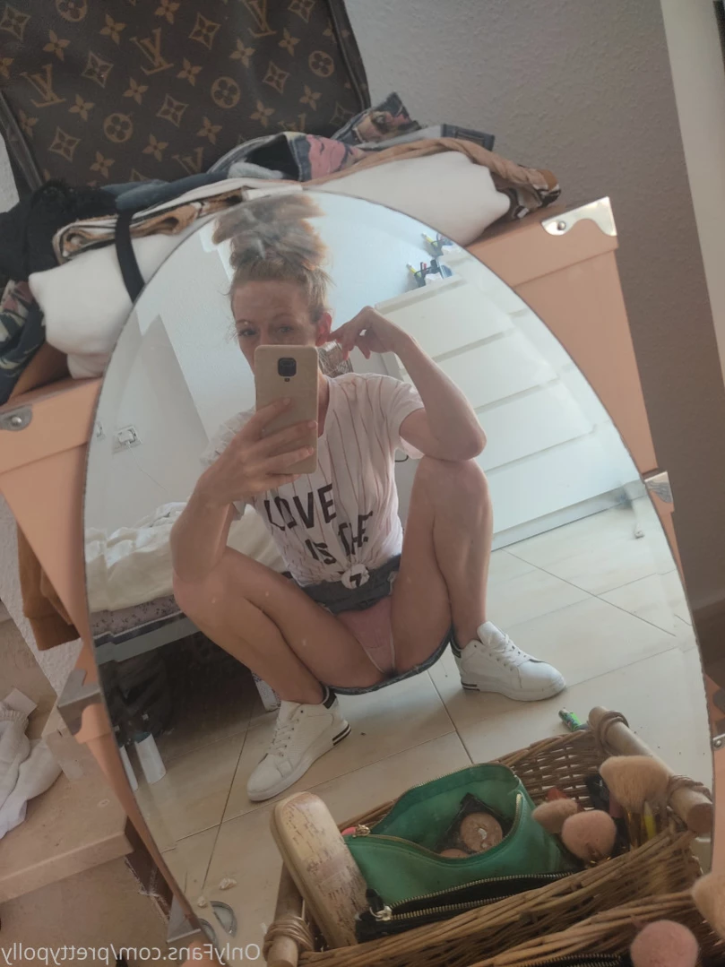 𝙋𝙊𝙇𝙇𝙔 𝙆𝙀𝙉𝘿𝘼𝙇𝙇 🍒 [ prettypolly ] Onlyfans leaked photo 12573457 on Hotleaks.tv