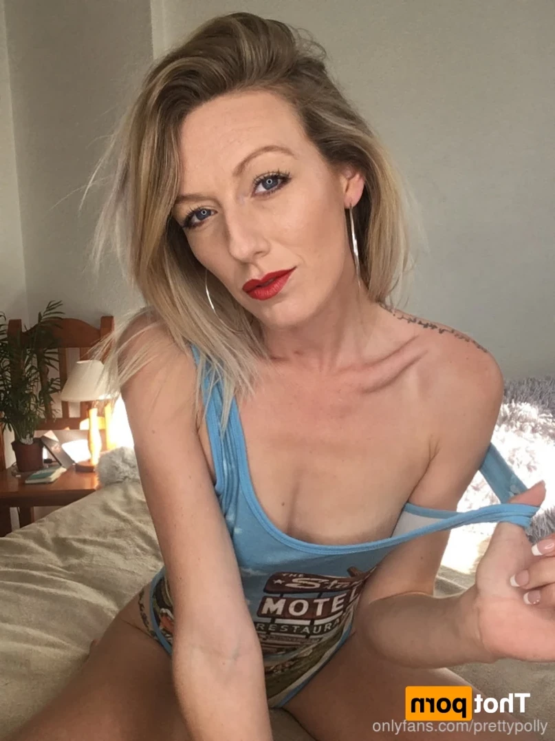𝙋𝙊𝙇𝙇𝙔 𝙆𝙀𝙉𝘿𝘼𝙇𝙇 🍒 [ prettypolly ] Onlyfans leaked photo 12579337 on Hotleaks.tv