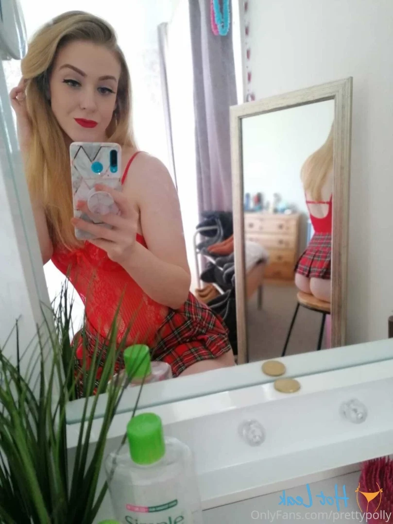 𝙋𝙊𝙇𝙇𝙔 𝙆𝙀𝙉𝘿𝘼𝙇𝙇 🍒 [ prettypolly ] Onlyfans leaked photo 12686333 on Hotleaks.tv