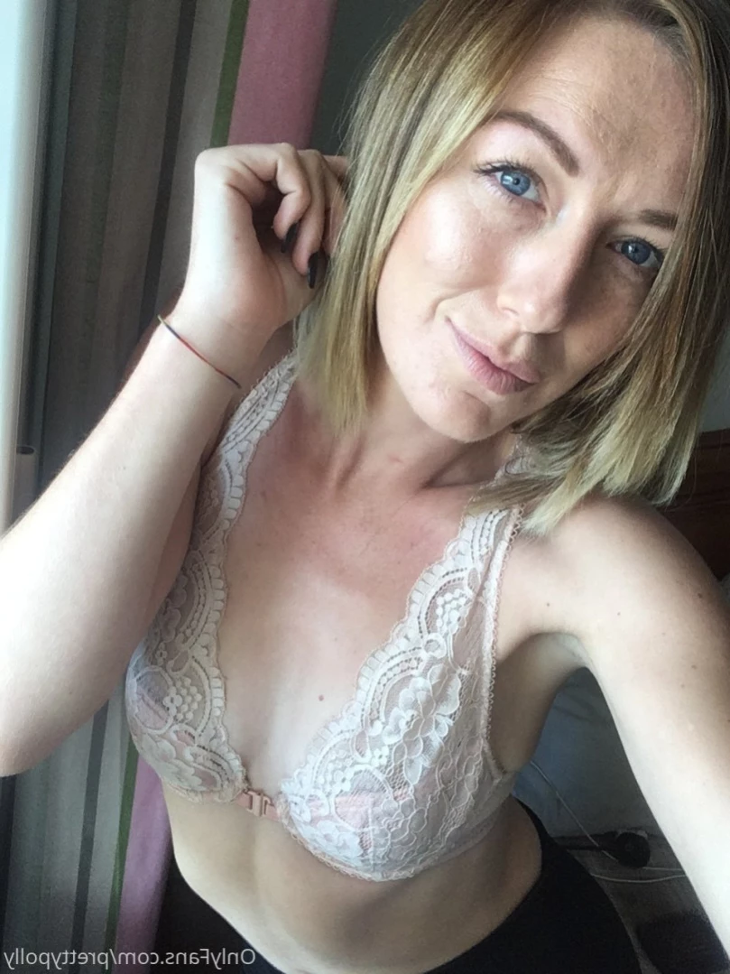 𝙋𝙊𝙇𝙇𝙔 𝙆𝙀𝙉𝘿𝘼𝙇𝙇 🍒 [ prettypolly ] Onlyfans leaked photo 13002176 on Hotleaks.tv