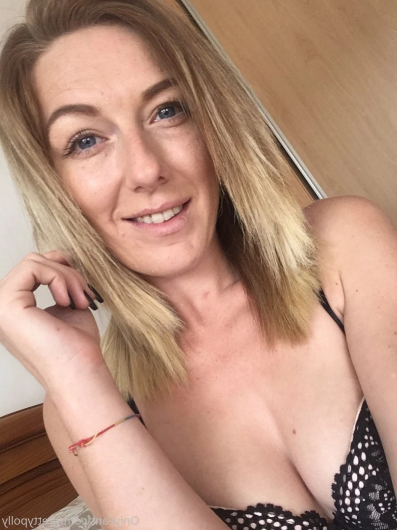 𝙋𝙊𝙇𝙇𝙔 𝙆𝙀𝙉𝘿𝘼𝙇𝙇 🍒 [ prettypolly ] Onlyfans leaked photo 13291910 on Hotleaks.tv