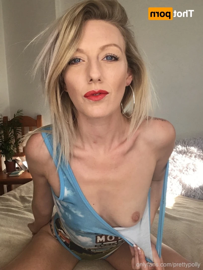 𝙋𝙊𝙇𝙇𝙔 𝙆𝙀𝙉𝘿𝘼𝙇𝙇 🍒 [ prettypolly ] Onlyfans leaked photo 14161926 on Hotleaks.tv