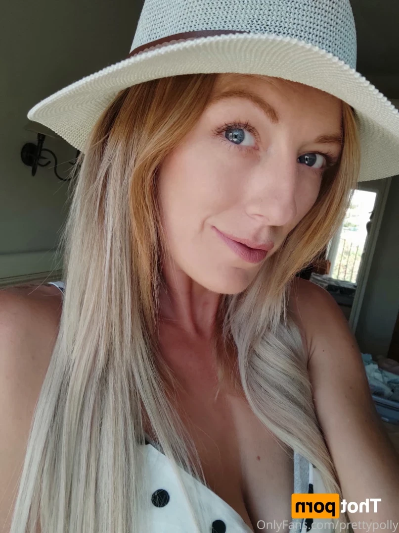 𝙋𝙊𝙇𝙇𝙔 𝙆𝙀𝙉𝘿𝘼𝙇𝙇 🍒 [ prettypolly ] Onlyfans leaked photo 14292693 on Hotleaks.tv