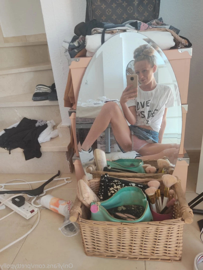 𝙋𝙊𝙇𝙇𝙔 𝙆𝙀𝙉𝘿𝘼𝙇𝙇 🍒 [ prettypolly ] Onlyfans leaked photo 15257258 on Hotleaks.tv