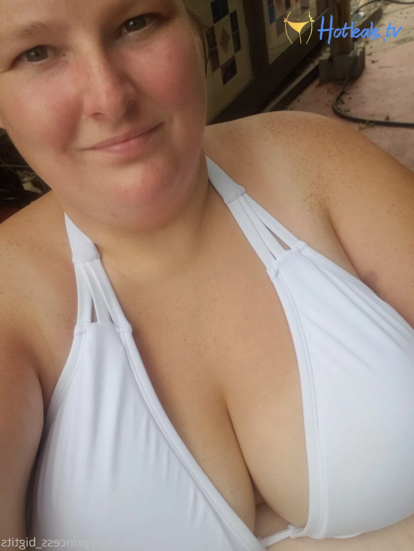 Princess Big Tits 👸 [ princess_bigtits ] Onlyfans leaked photo 2851433 on Hotleaks.tv