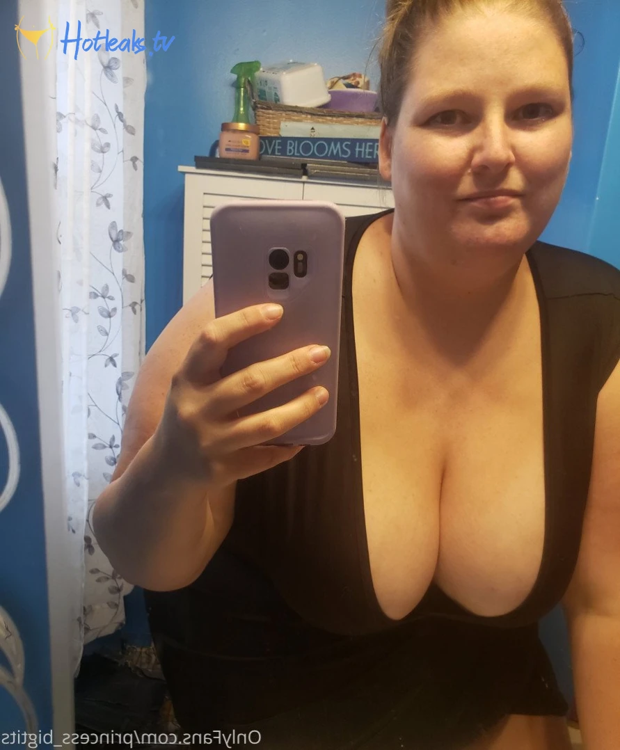 Princess Big Tits 👸 [ princess_bigtits ] Onlyfans leaked photo 2852981 on Hotleaks.tv