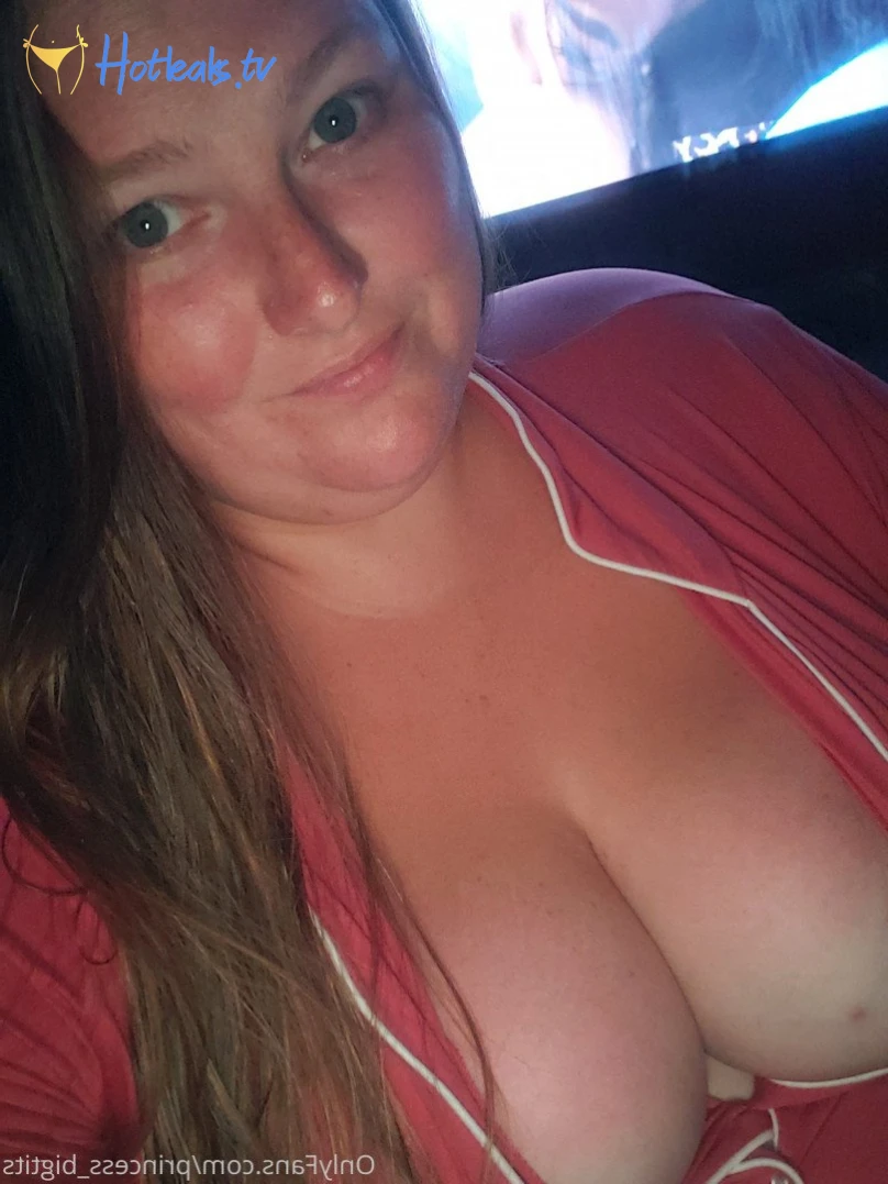 Princess Big Tits 👸 [ princess_bigtits ] Onlyfans leaked photo 2853317 on Hotleaks.tv