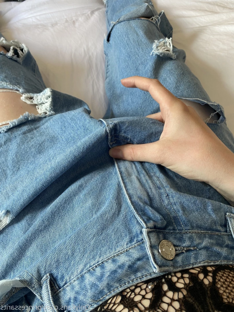 Princess Ari [ princessarits ] Onlyfans leaked photo 11738080 on Hotleaks.tv