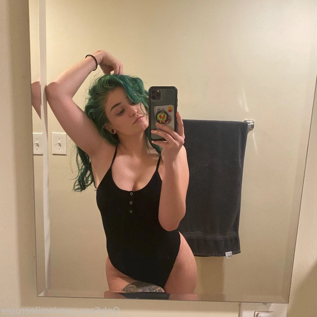 [ emileerosee ] Onlyfans leaked photo 4636981 on Hotleaks.tv