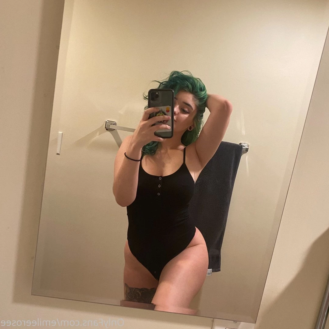  [ emileerosee ] Onlyfans leaked photo 4639574 on Hotleaks.tv
