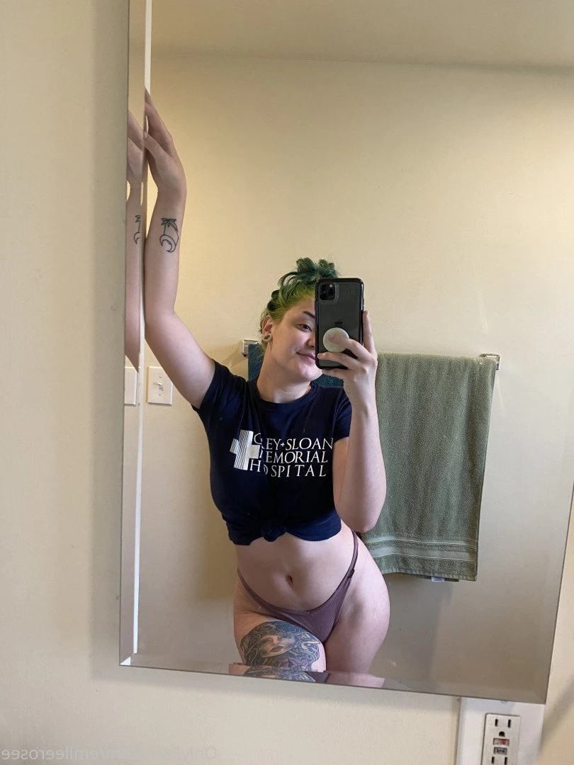 [ emileerosee ] Onlyfans leaked photo 4641990 on Hotleaks.tv