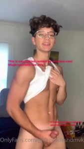 1382948