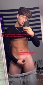 1382957