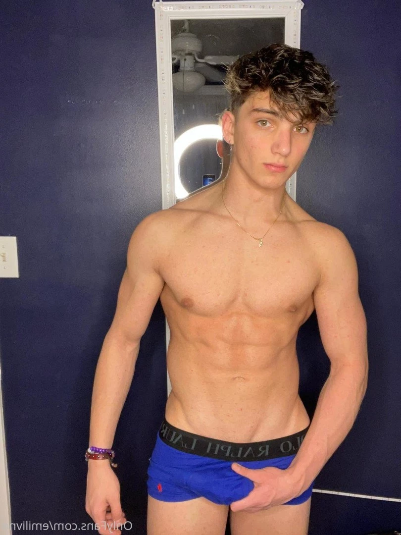 Emilio [ emilivno ] Onlyfans leaked photo 351800 on Hotleaks.tv